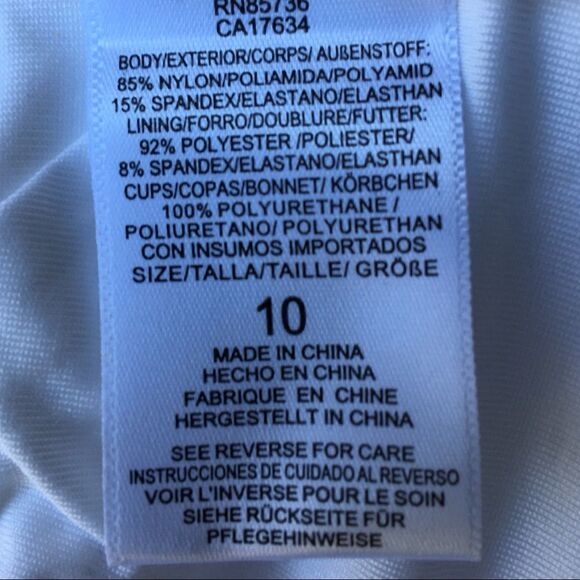 Michael Kors New One Piece White Signature Logo Swimsuit 6 NWT - Picture 7 of 13